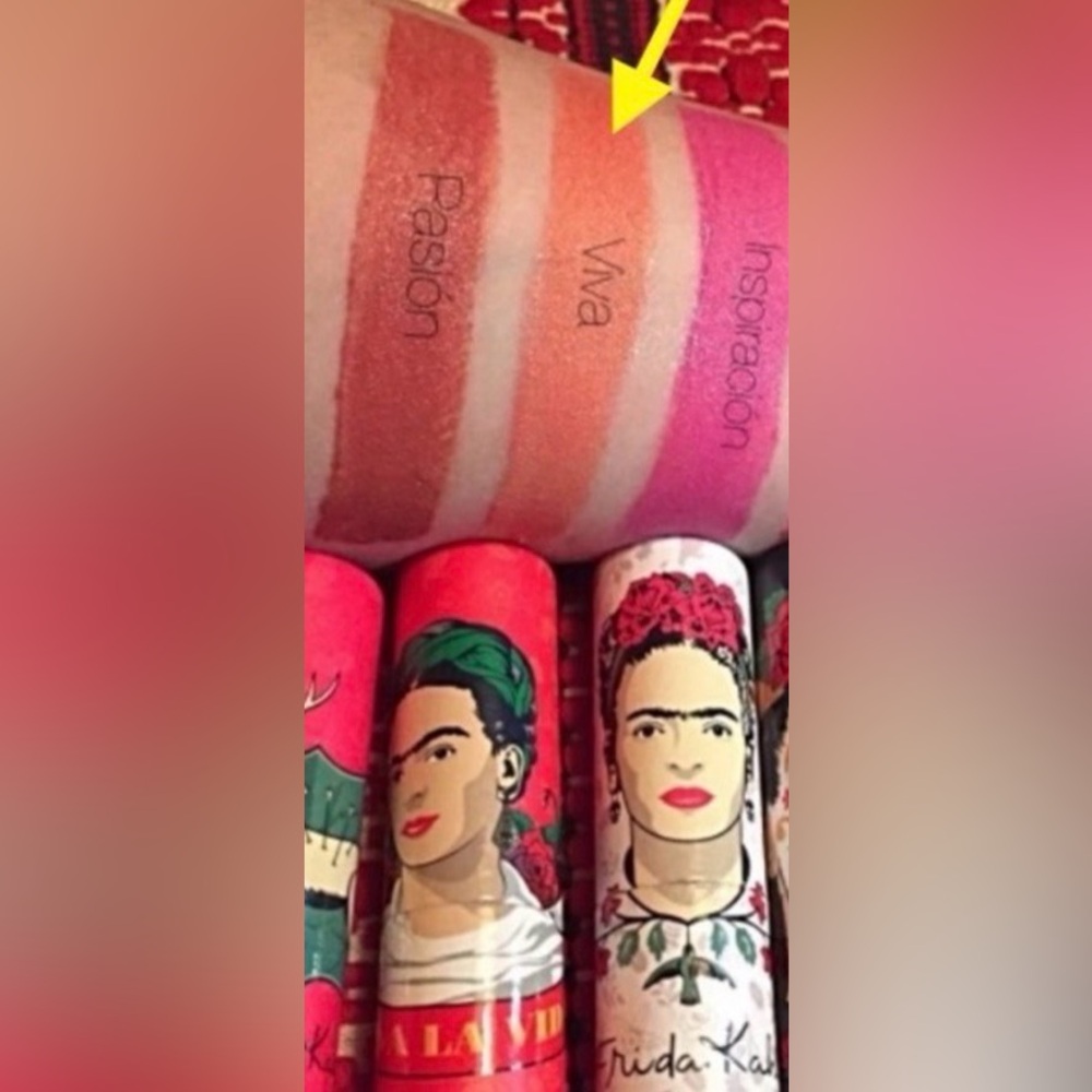 NEW [Frida Kahlo] Designer Icon Lipstick in Viva, Made in Mexico - Picture 3 of 6